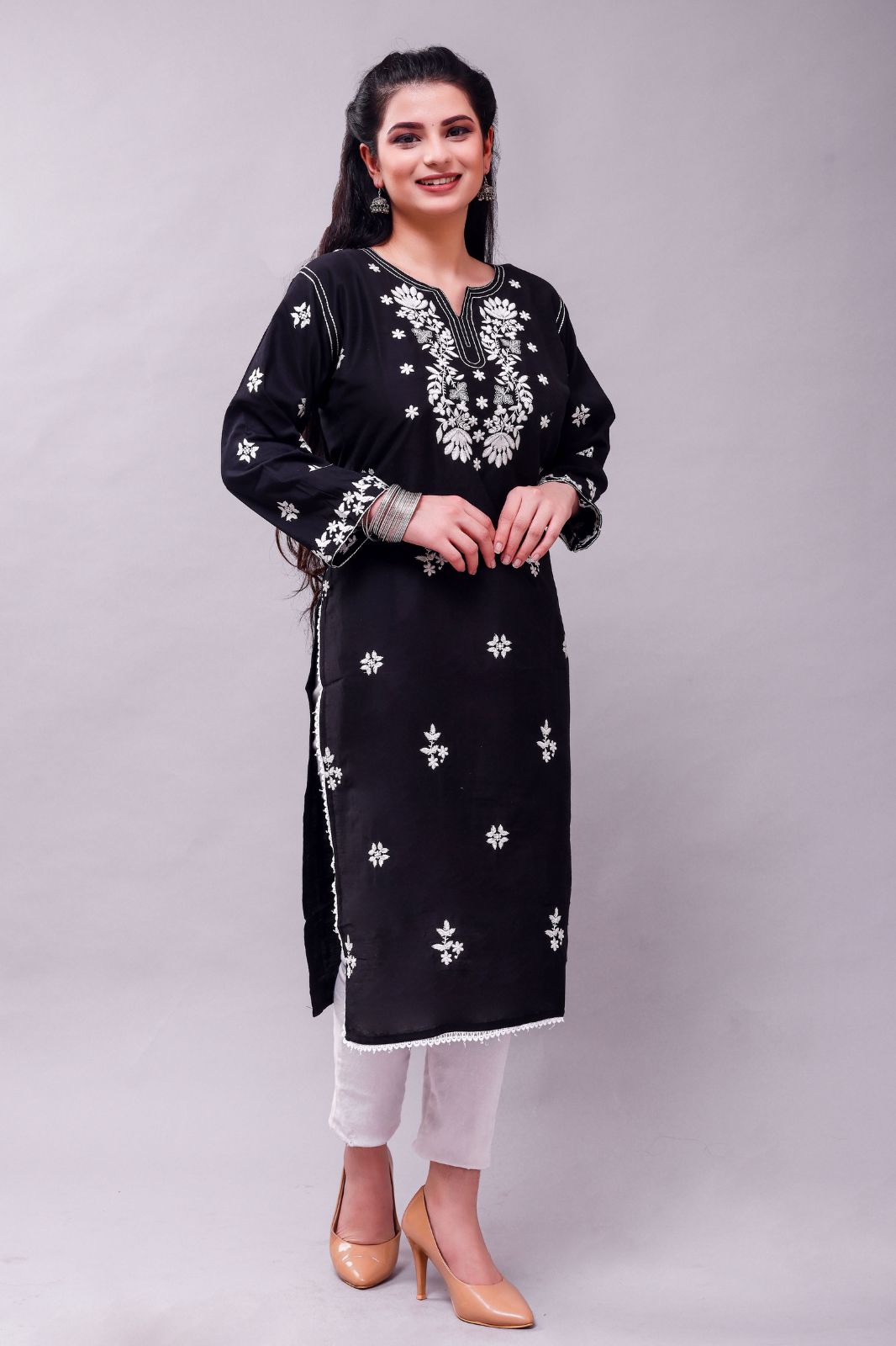 Women Printed Silk Blend A-line Kurta (black,m)